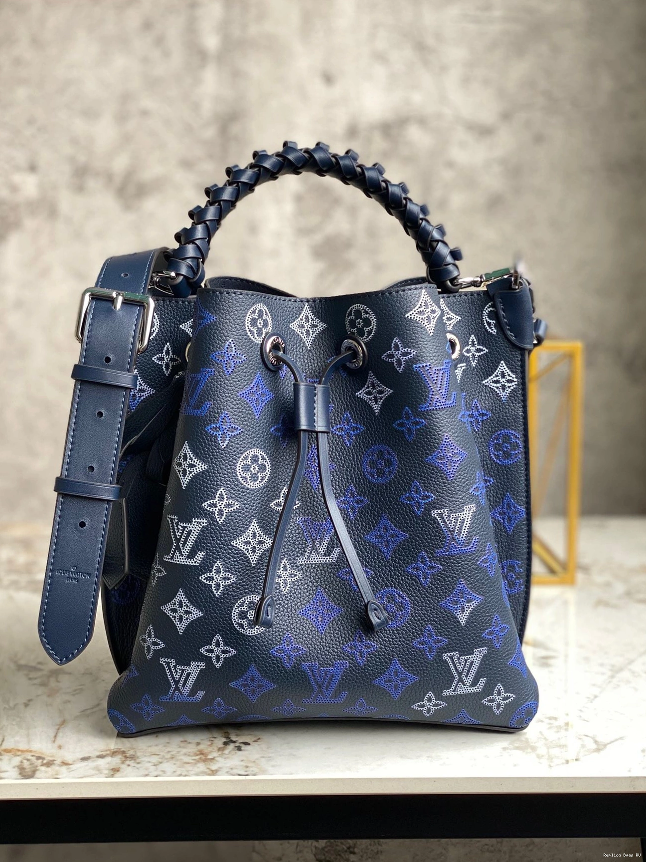 Affordable LOUIS VUITTON MURIA 0726